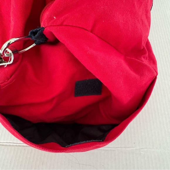 Tommy Hilfiger preppy Red and Navy Duffel Bag Sporty Design - Picture 5 of 7